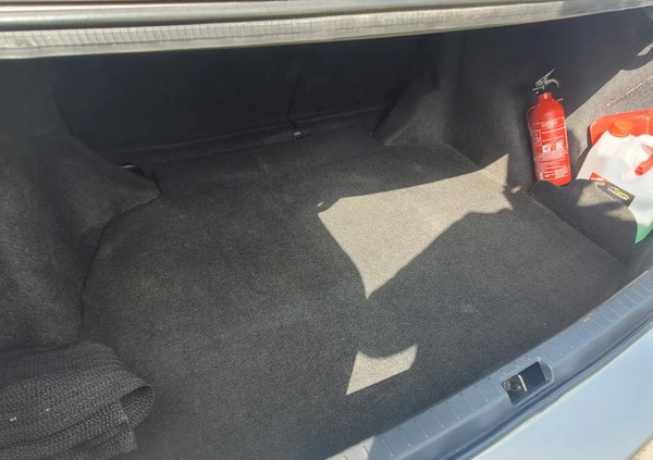 Toyota Corolla cena 5900 przebieg: 318650, rok produkcji 2002 z Grudziądz małe 67